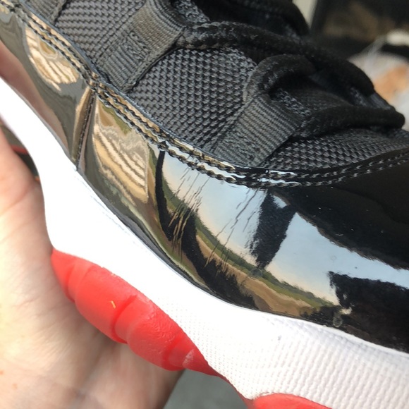 Air Jordan bred 11 lows - Picture 7 of 8